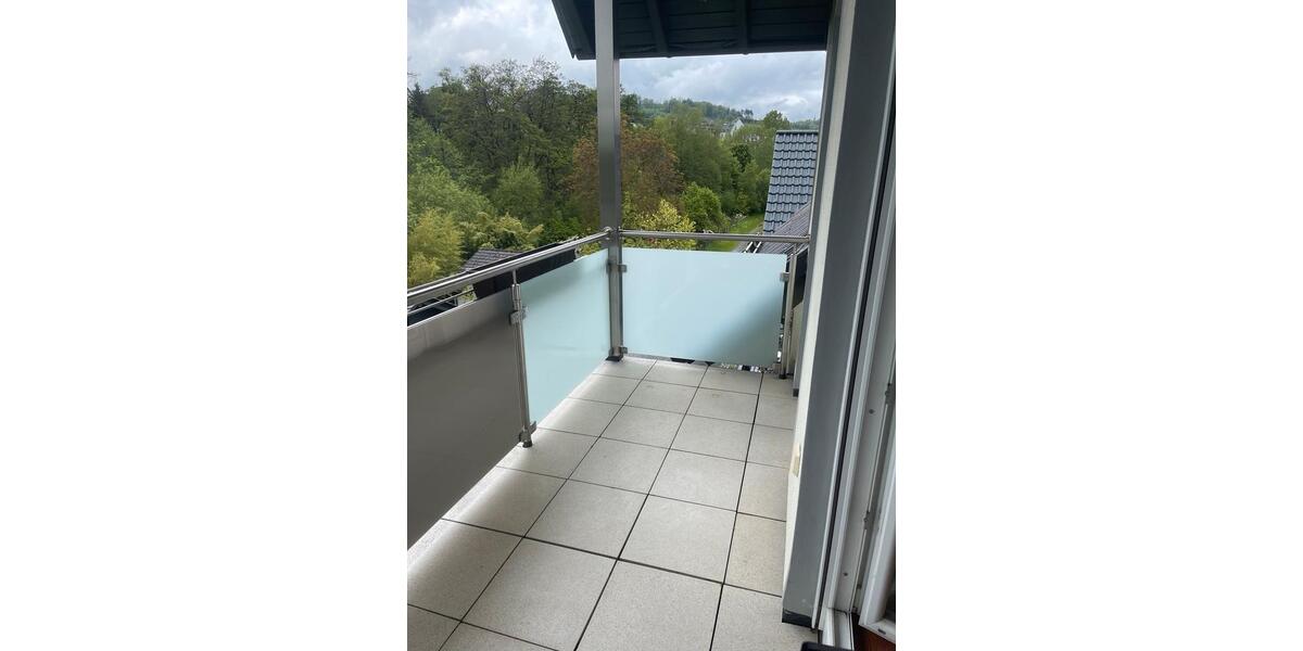 Dachgeschoßwohnung Hallenberg - 2 Zimmer, 86 m&sup2;, 650&euro; | Angebot:26676649