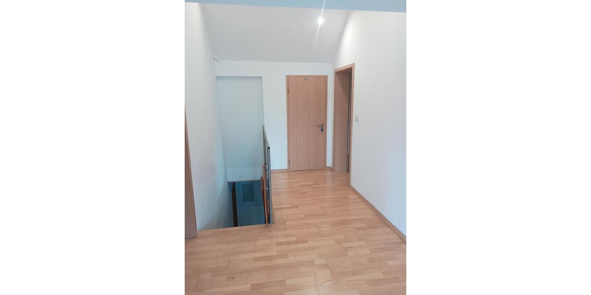 Maisonettenwohnung Freudenberg - 5 Zimmer, 120 m&sup2;, 700&euro; | Angebot:25018061