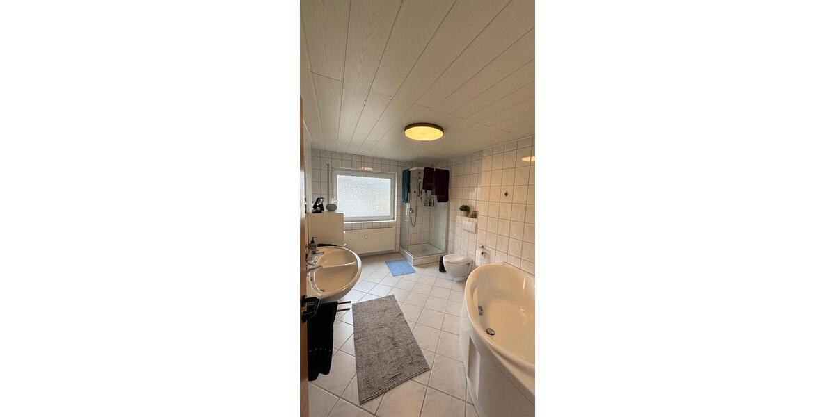 Dachgeschoßwohnung Herdorf - 5 Zimmer, 120 m&sup2;, 800&euro; | Angebot:26120724