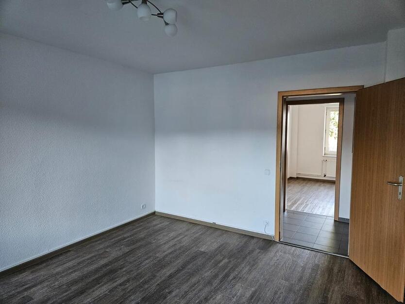 2 Zimmer EG Wohnung mit Balkon und Stellplatz in Oberbruch