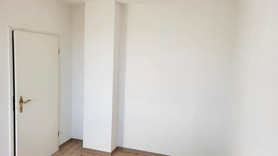Etagenwohnung Zeitz - 3 Zimmer, 88 m&sup2;, 490&euro; | Angebot:25974882