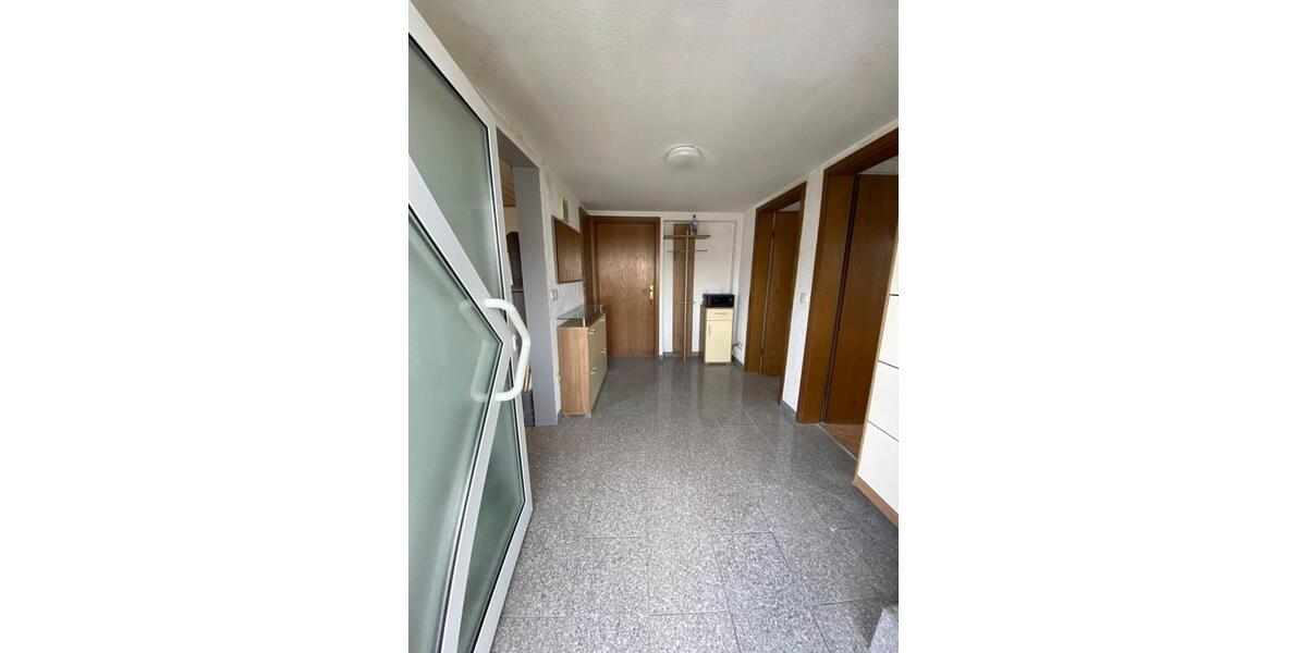 Wohnen auf Zeit Öhringen - 7 Zimmer, 170 m&sup2;, 25&euro; | Angebot:24608446