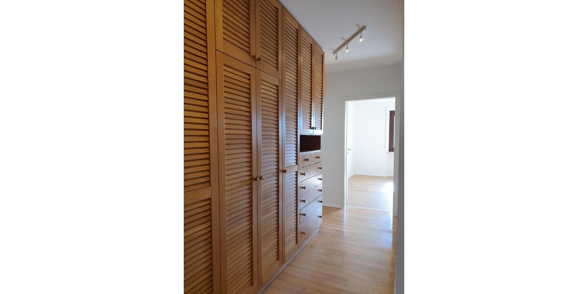 Etagenwohnung Burghausen - 2 Zimmer, 74 m&sup2;, 870&euro; | Angebot:25794987