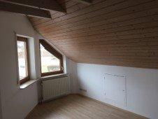 Dachgeschoßwohnung Ammerbuch - 1 Zimmer, 11 m&sup2;, 300&euro; | Angebot:26443375