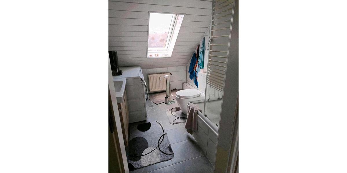 Dachgeschoßwohnung Wahrenholz - 3 Zimmer, 65 m&sup2;, 590&euro; | Angebot:26477625