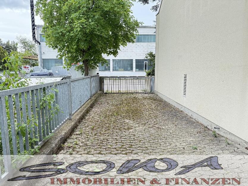 Wohnhaus mit Innenpool und Sauna in einer guten Lage in Gaimersheim, mit Gewerbefläche - Ein Objekt von Ihrem Immobilienpartner SOWA Immobilien und Finanzen 1 zimmer