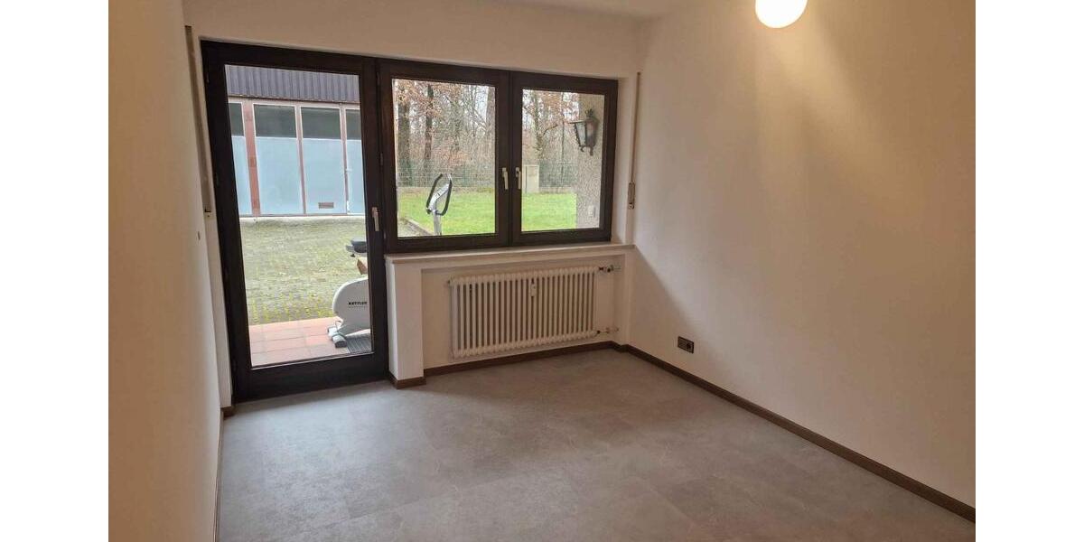 Großzügige 4 Zimmer EG-Wohnung mit Terrasse und Garten 4 zimmer