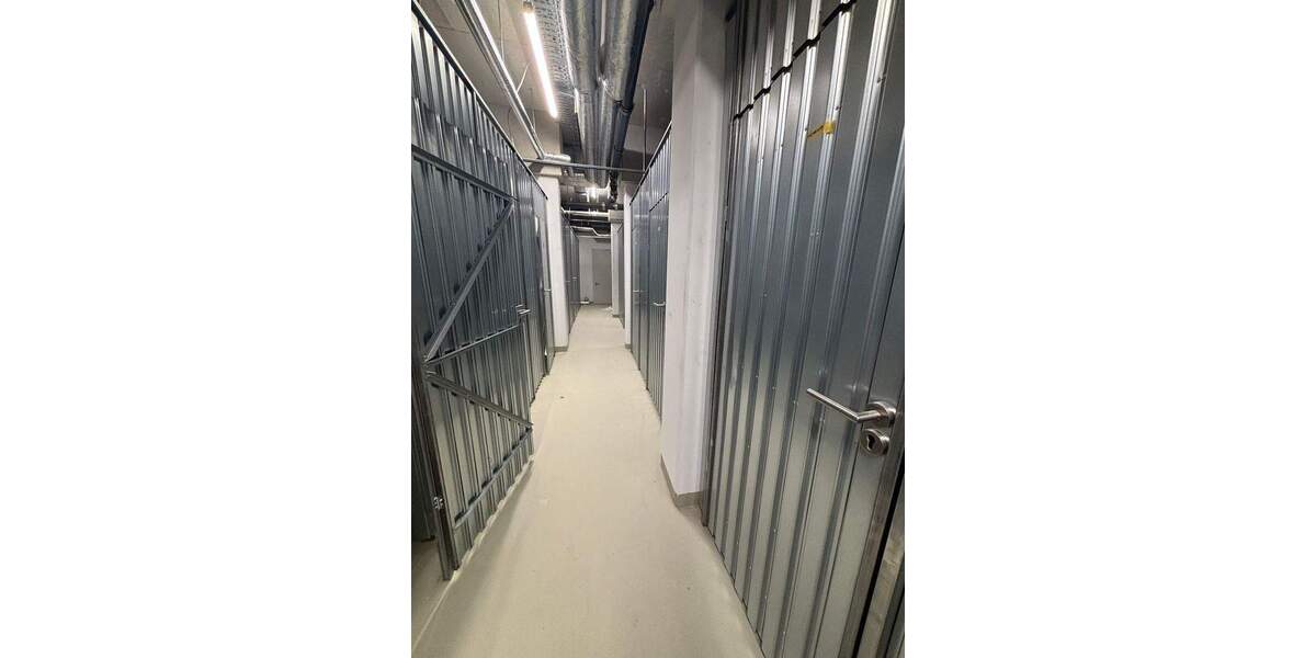 Etagenwohnung Hannover Döhren - 4 Zimmer, 125 m&sup2;, 1.750&euro; | Angebot:24696711