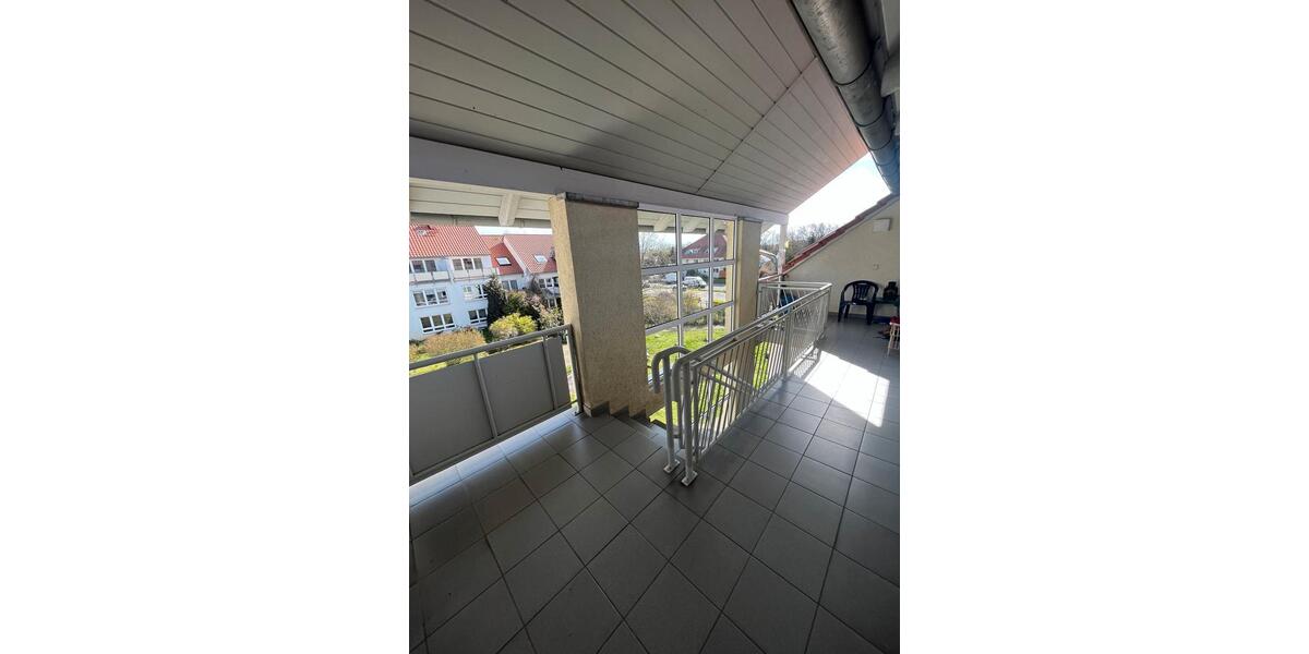 Ab sofort! * Schicke 3-Raumwohnung im DG mit großen Balkon * 3 zimmer