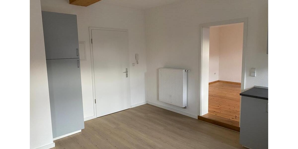 Erdgeschoßwohnung Kyffhäuserland - 2 Zimmer, 53 m&sup2;, 350&euro; | Angebot:25543318