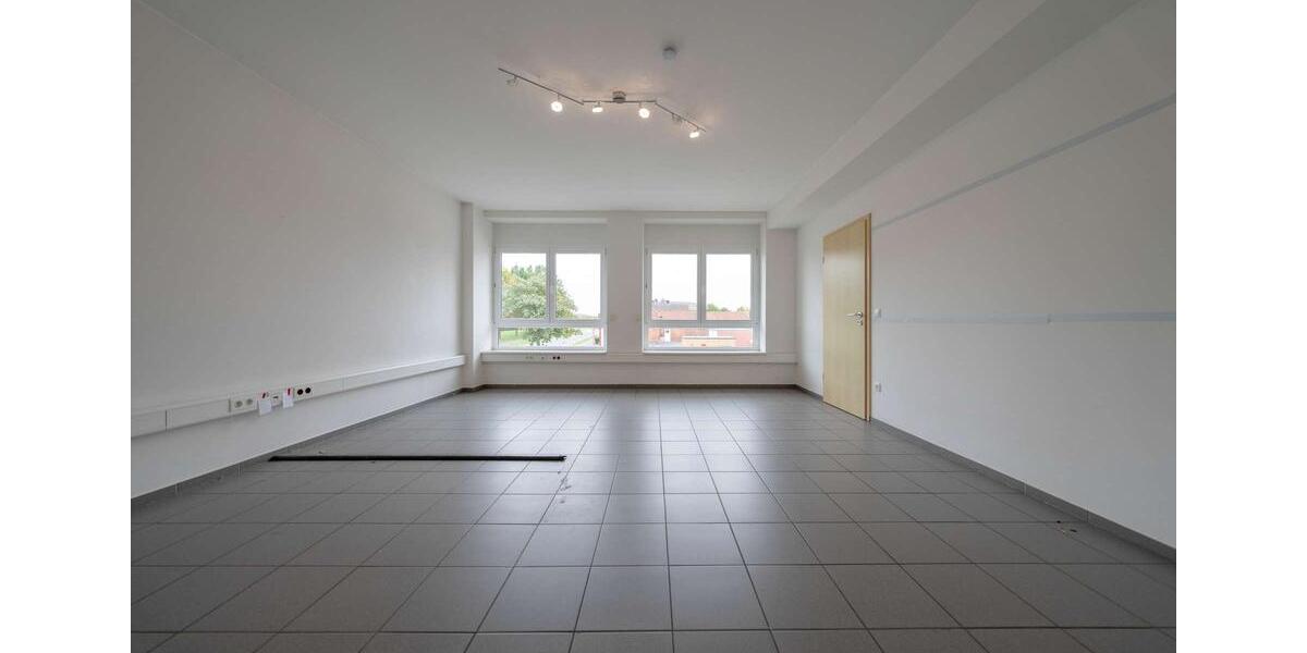 Moderne ca. 140 m² große Bürofläche in verkehrsgünstiger Lage von Südkirchen zimmer