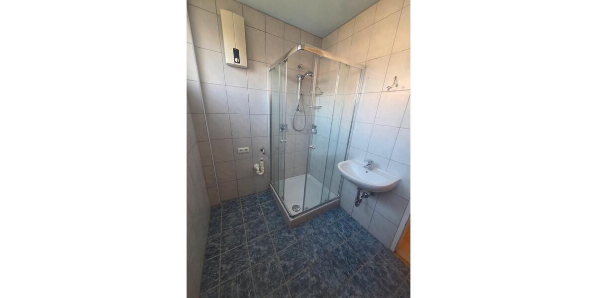 Etagenwohnung Kassel Harleshausen - 3.5 Zimmer, 93 m&sup2;, 1.150&euro; | Angebot:25991898