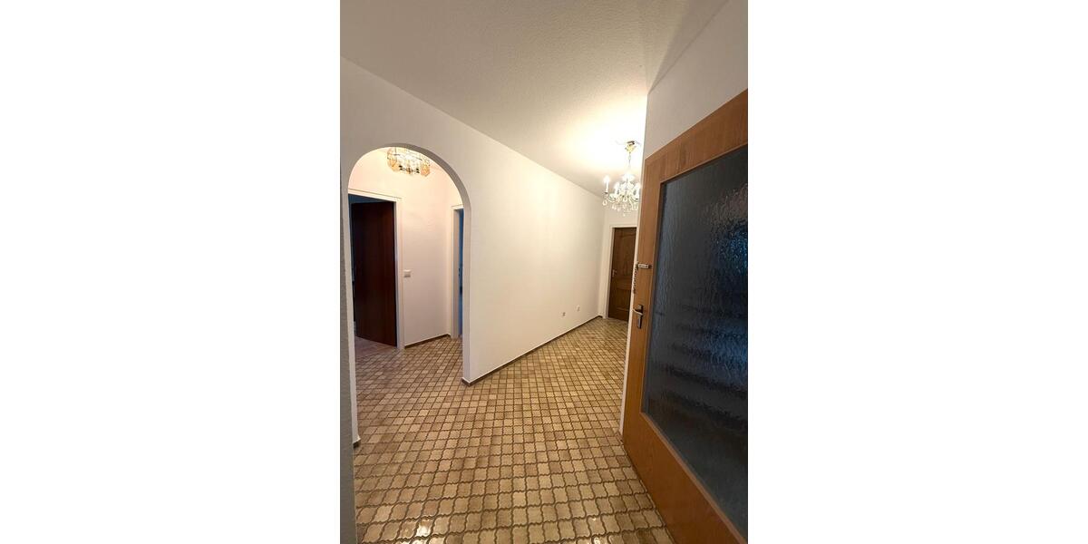 Etagenwohnung Germering - 4 Zimmer, 110 m&sup2;, 2.300&euro; | Angebot:24654283