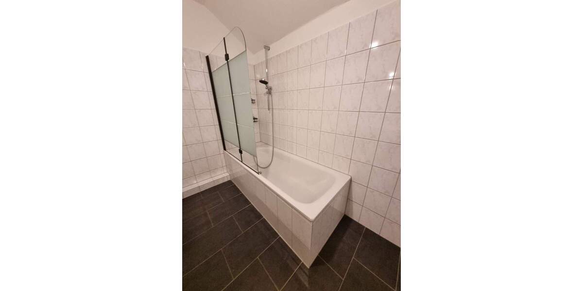 Renovierte 2-Zimmerwohnung mit Blick ins Grüne. 2 zimmer