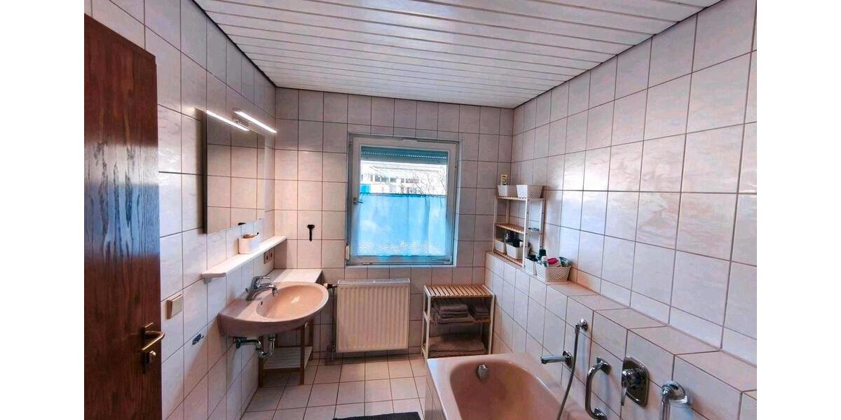 Wohnen auf Zeit Göppingen Faurndau - 4 Zimmer, 90 m&sup2;, 1.300&euro; | Angebot:26017236