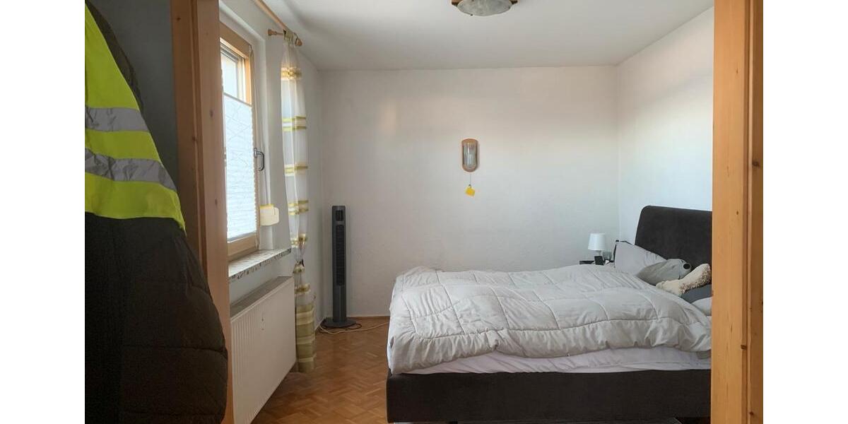 Etagenwohnung Neustadt bei Coburg - 5 Zimmer, 84 m&sup2;, 650&euro; | Angebot:25972968