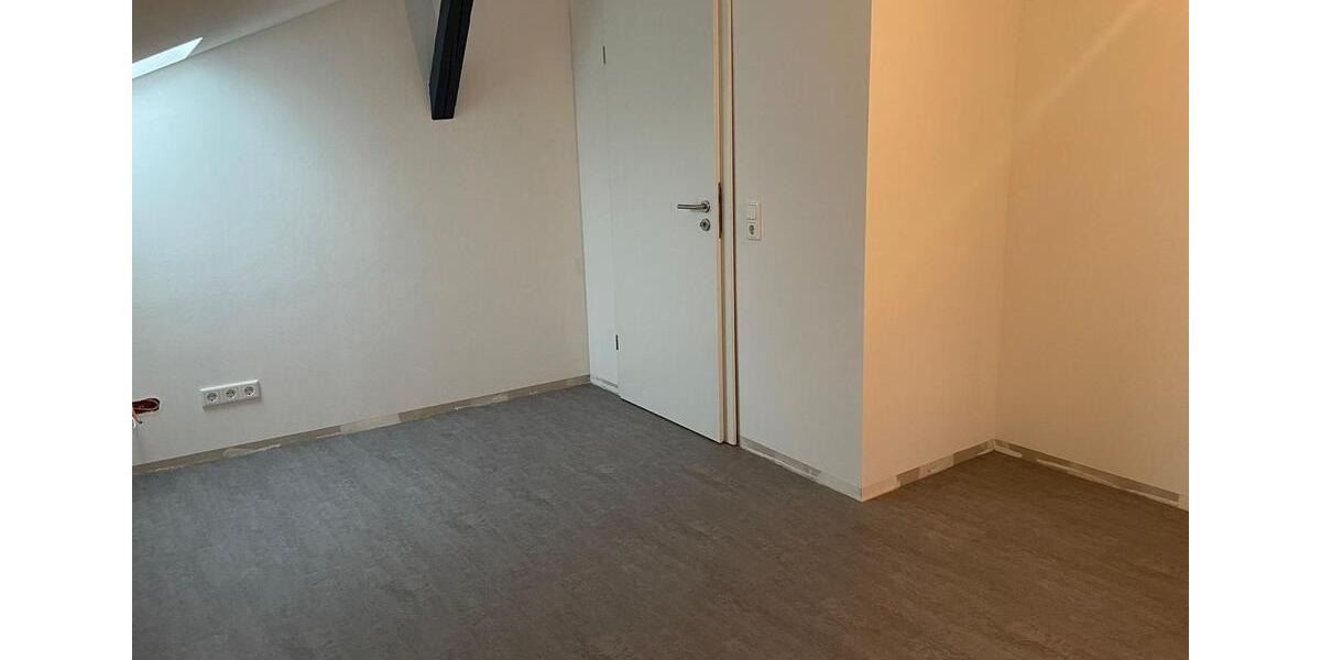 Etagenwohnung Klanxbüll - 4 Zimmer, 110 m&sup2;, 880&euro; | Angebot:25830085