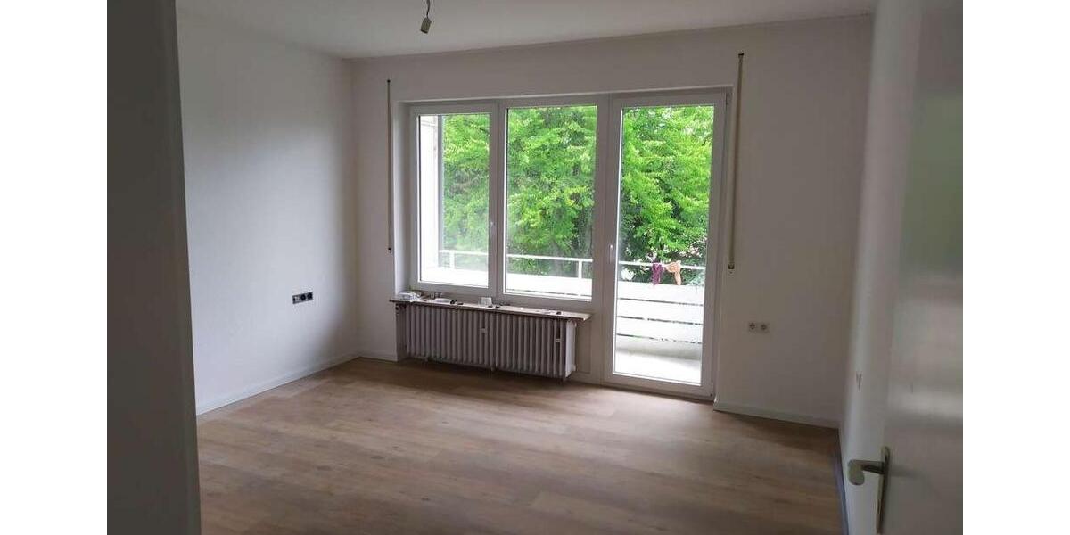 Erdgeschoßwohnung Backnang - 3.5 Zimmer, 111 m&sup2;, 1.221&euro; | Angebot:26581344