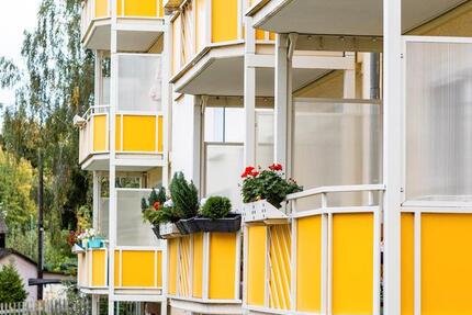 sonnige und ruhige Wohnung zimmer
