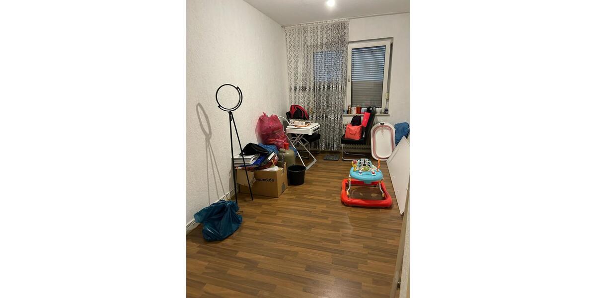 Etagenwohnung Oberhausen - 3 Zimmer, 60 m&sup2;, 390&euro; | Angebot:25255207