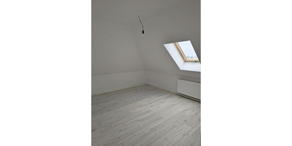 Bungalow Steinhagen - 5 Zimmer, 140 m&sup2;, 1.550&euro; | Angebot:24104387