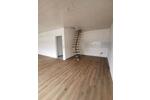 Neu renovierte MansardenWohnung
