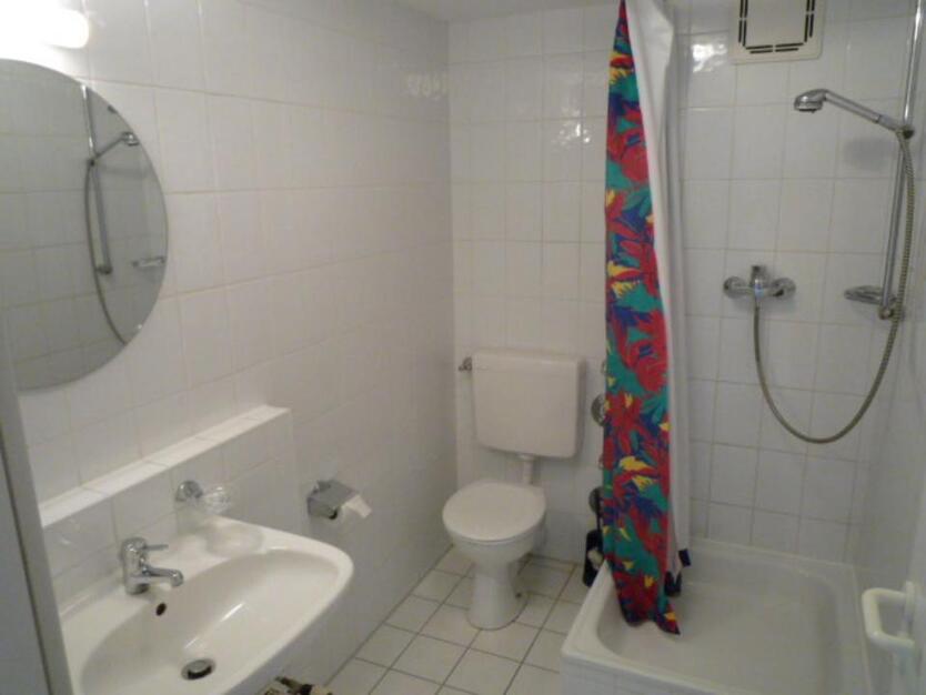 Schönes 1-Zimmer-Appartement mit EBK und Terrasse, Haunstetten