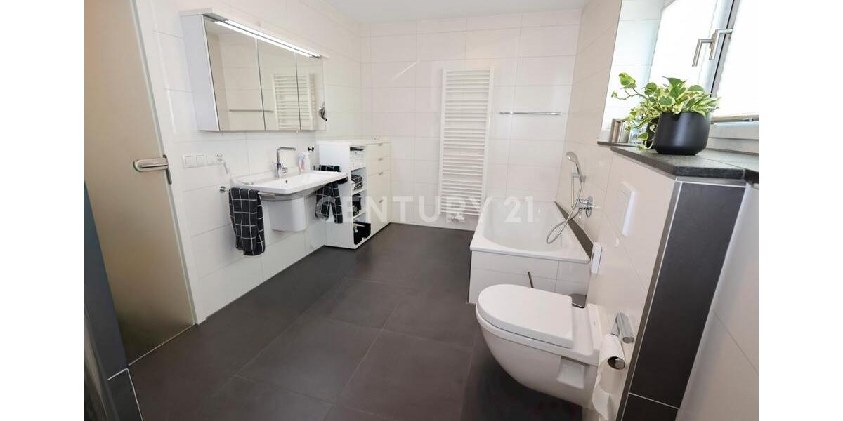 Maisonettenwohnung Bad Bentheim - 3.5 Zimmer, 139 m&sup2;, 1.380&euro; | Angebot:24488785