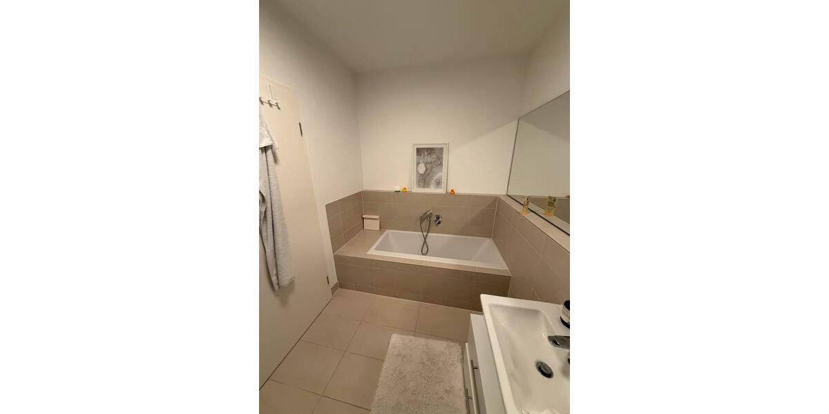 Einfamilienhaus Köln Rodenkirchen - 3.5 Zimmer, 180 m&sup2;, 4.000&euro; | Angebot:26512687