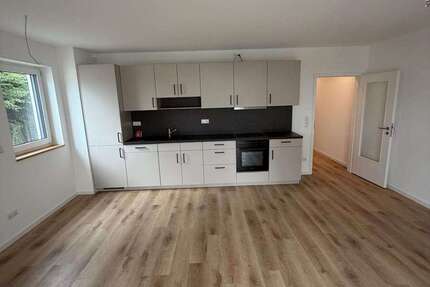 Wohnung Straubing - 2 Zimmer, 65 m&sup2;, 880&euro; | Angebot:27263072