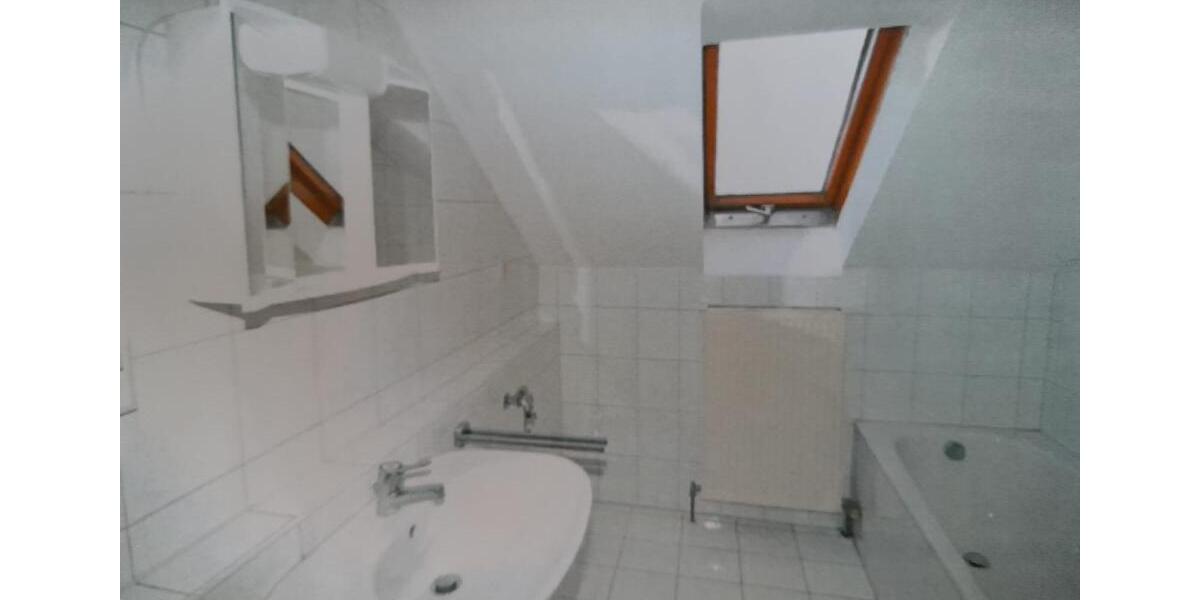 Dachgeschoßwohnung Berching - 3 Zimmer, 80 m&sup2;, 830&euro; | Angebot:25658222