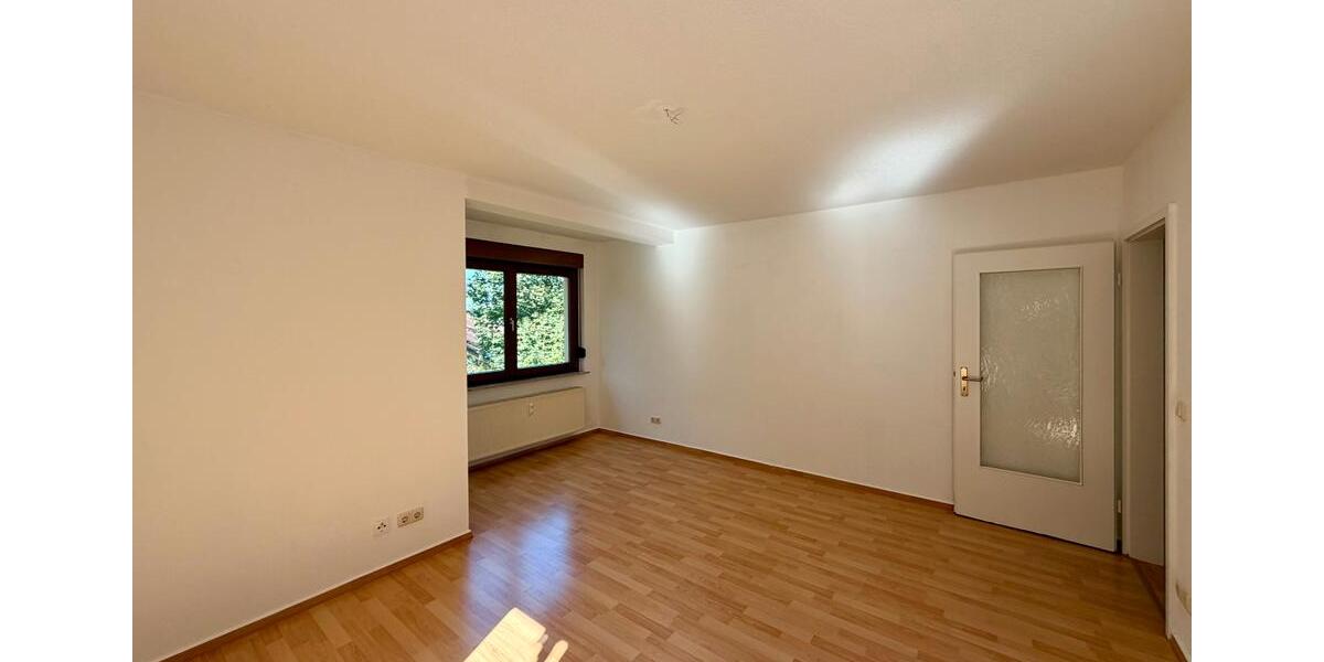 Erdgeschoßwohnung Weißenfels - 2 Zimmer, 50 m&sup2;, 350&euro; | Angebot:25364624