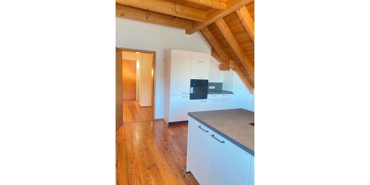 Dachgeschoßwohnung Kolitzheim - 4 Zimmer, 144 m&sup2;, 980&euro; | Angebot:26515791
