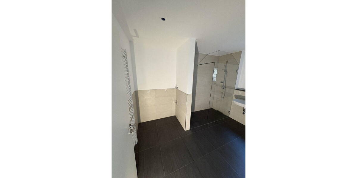 Etagenwohnung Gauting OT-Oberbrunn Oberbrunn - 3 Zimmer, 123 m&sup2;, 1.790&euro; | Angebot:26089476