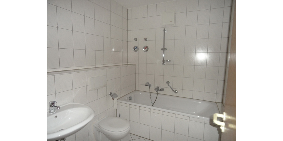 Stop - Mieter gesucht! - Etagenwohnung Gotha Inselsbergstraße 4 / WE 5 | Angebot:27025377