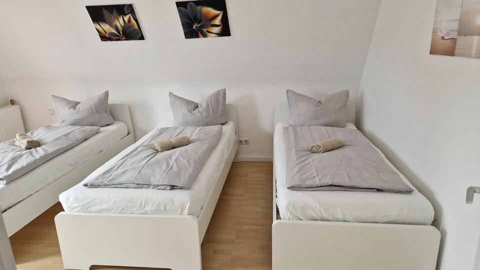 Wohnen auf Zeit Mönchengladbach Nord - 2 Zimmer, 110 m&sup2;, 13&euro; | Angebot:24581348