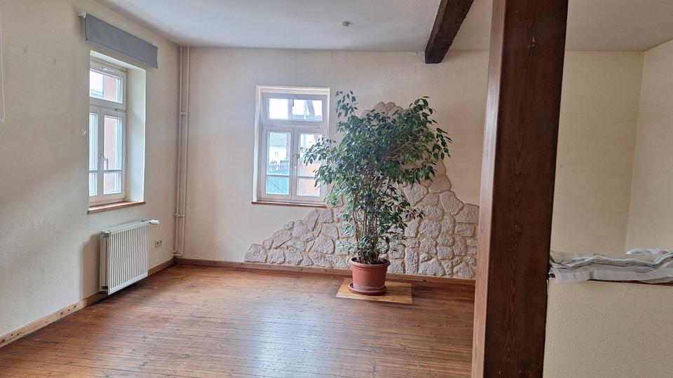 Erdgeschoßwohnung Rosbach vor der Höhe - 2.5 Zimmer, 90 m&sup2;, 750&euro; | Angebot:25975697