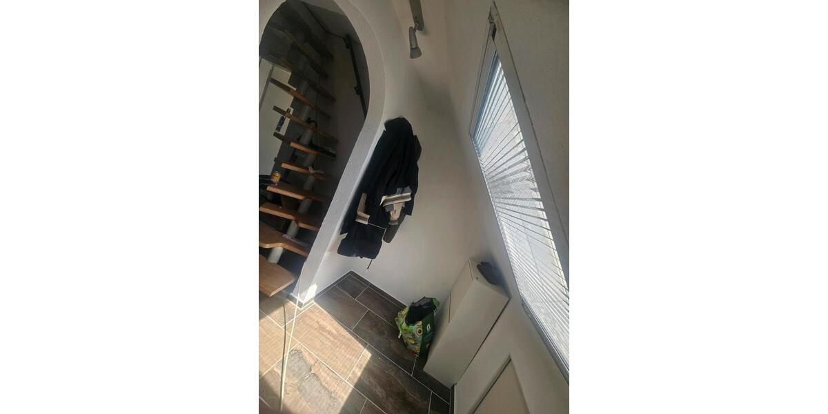 Dachgeschoßwohnung Gundelfingen an der Donau - 3 Zimmer, 90 m&sup2;, 950&euro; | Angebot:26698867