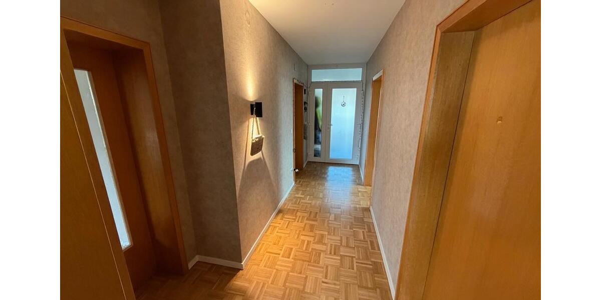 Erdgeschoßwohnung Bröckel - 4 Zimmer, 135 m&sup2;, 1.200&euro; | Angebot:24749760