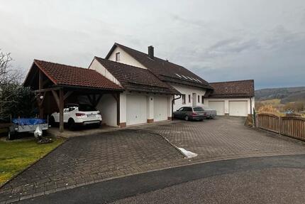 Wohnung Schleusingen - 3 Zimmer, 80 m&sup2;, 830&euro; | Angebot:25641757