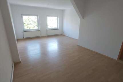 Wohnung Wilhelmshaven - 2 Zimmer, 76 m&sup2;, 435&euro; | Angebot:27029087