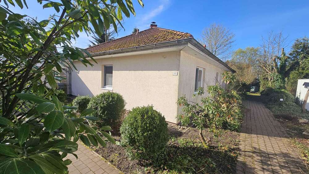 Einfamilienhaus Hademstorf - 3 Zimmer, 104 m&sup2;, 1.335&euro; | Angebot:26047841