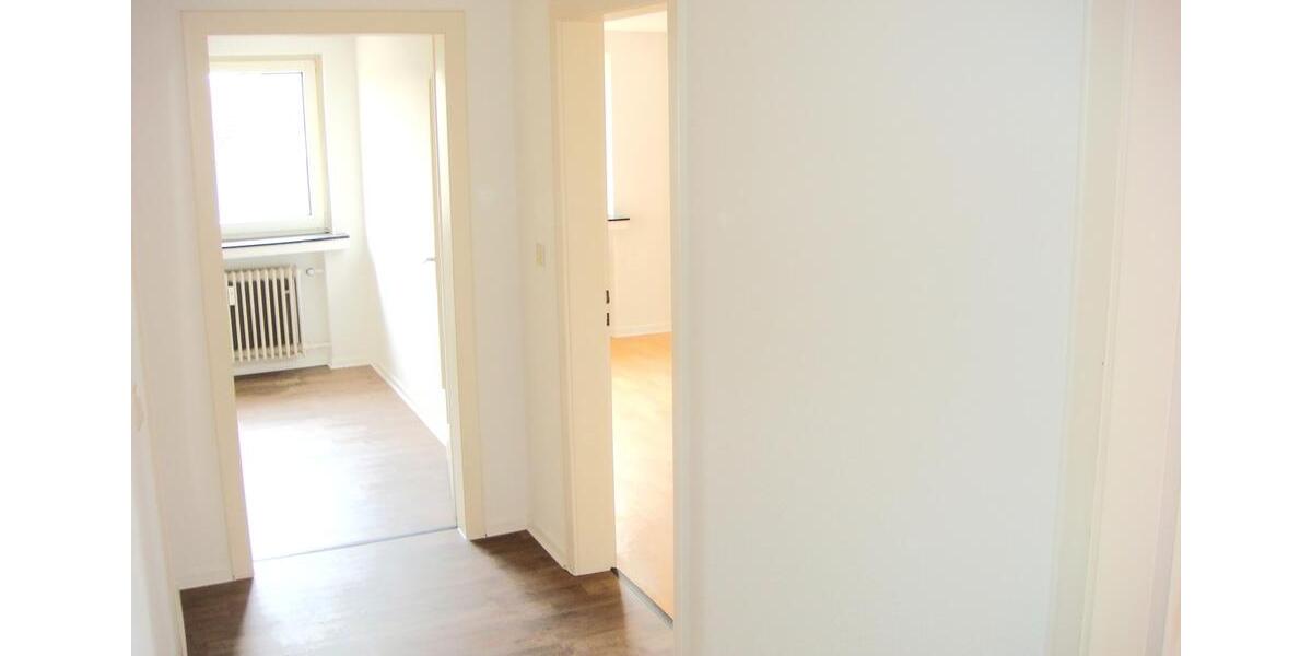 Dachgeschoßwohnung Uetze - 3 Zimmer, 80 m&sup2;, 545&euro; | Angebot:25825453