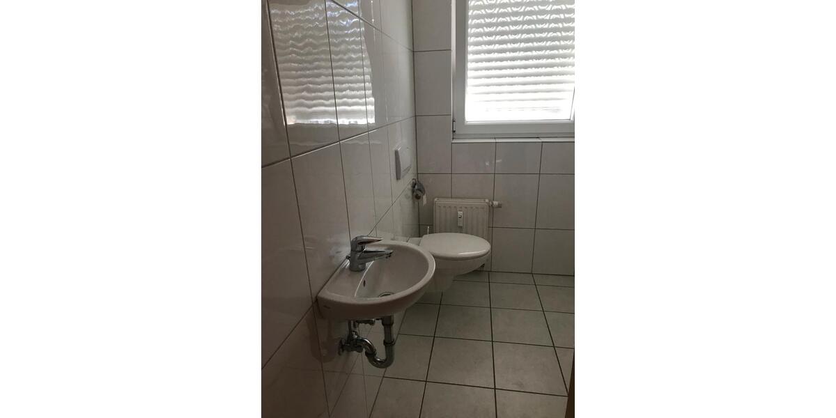 Erdgeschoßwohnung Pracht - 3 Zimmer, 80 m&sup2;, 920&euro; | Angebot:25823383