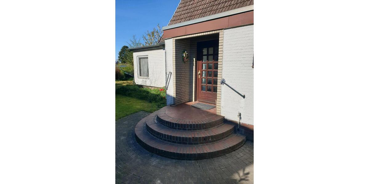 Einfamilienhaus Kronshagen - 6 Zimmer, 120 m&sup2;, 1.950&euro; | Angebot:26698408