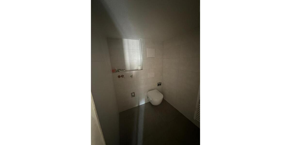 Dachgeschoßwohnung Jettingen - 3 Zimmer, 82 m&sup2;, 1.050&euro; | Angebot:25576415