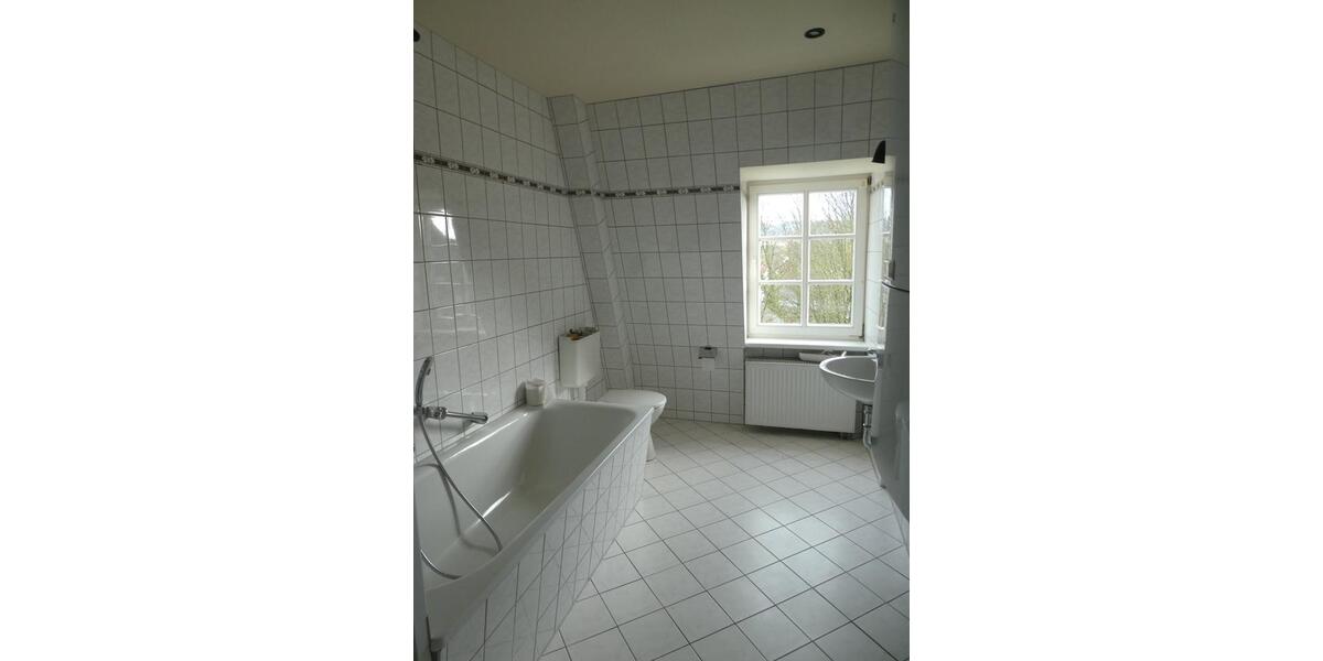 Dachgeschoßwohnung Witzenhausen - 3 Zimmer, 68 m&sup2;, 585&euro; | Angebot:26246956