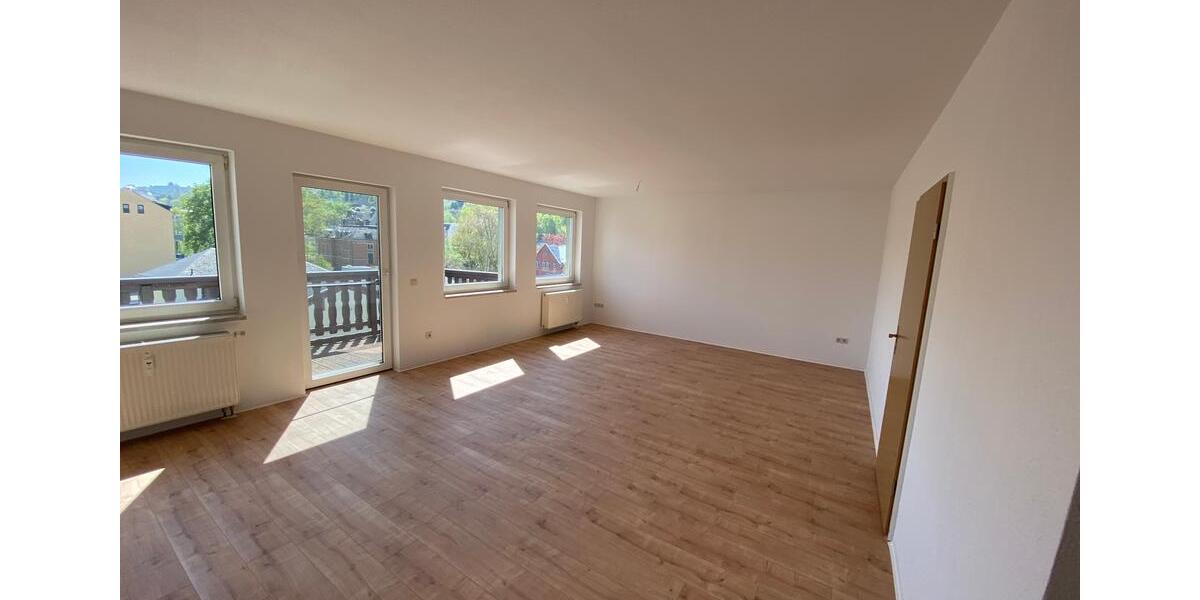 Dachgeschoßwohnung Greiz - 3 Zimmer, 107 m&sup2;, 535&euro; | Angebot:20445192