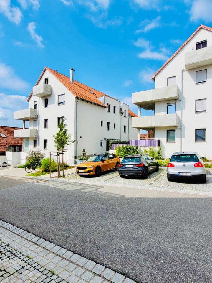 Helle und stilvolle 2,5-Zimmer-Wohnung mit Terrasse in Schierling