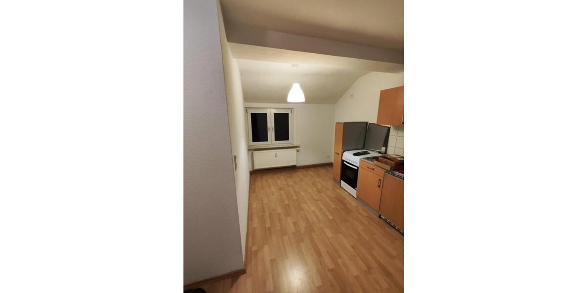 Dachgeschoßwohnung Amt Creuzburg - 1 Zimmer, 36 m&sup2;, 250&euro; | Angebot:23813348